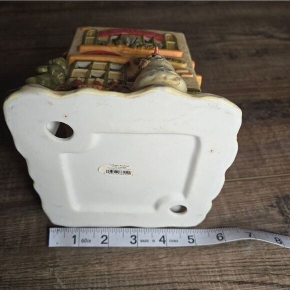 Cottage Christmas  Cozy  Cottage Kathryn Distefano - Picture 9 of 10